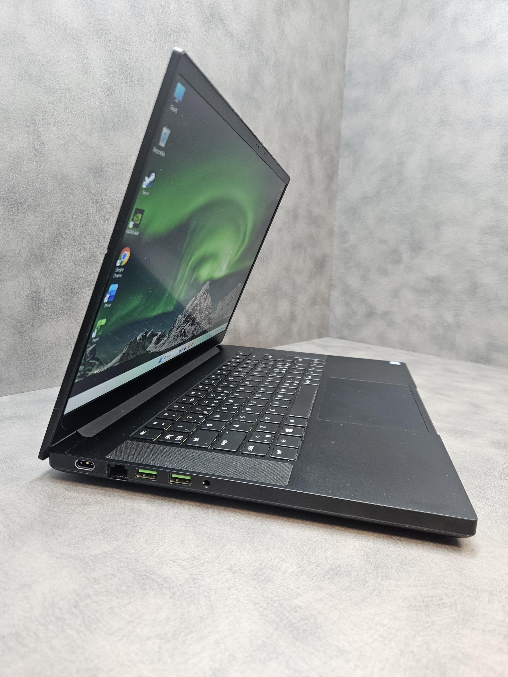 Razer Blade 15 Base (2019) | 15.6" FHD 144 Hz | i7-9750H | 16GB | SSD 512 GB | GTX 1660 Ti 6 GB - Image 4