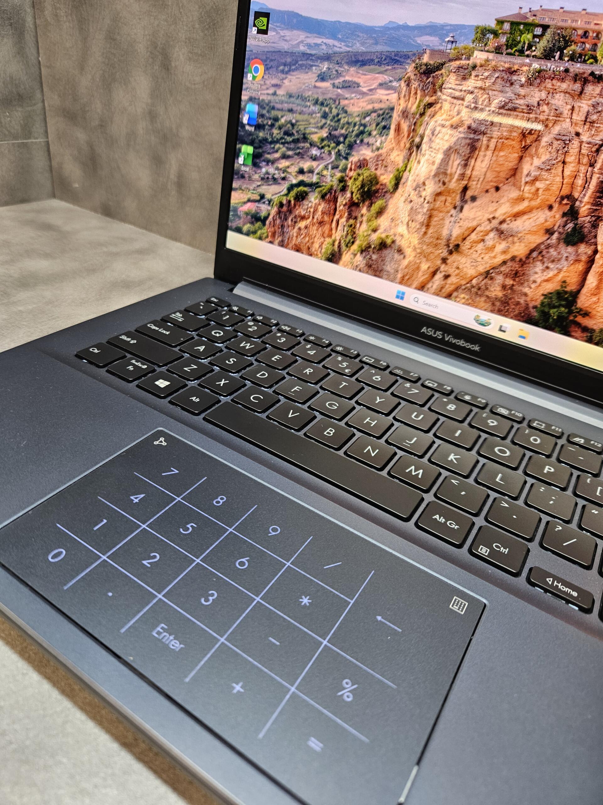 Asus Vivobook Pro | 14" WQXGA OLED | i5-11300H | 16GB | SSD 512 GB | GTX 1650 Max-Q 4 GB - Image 4