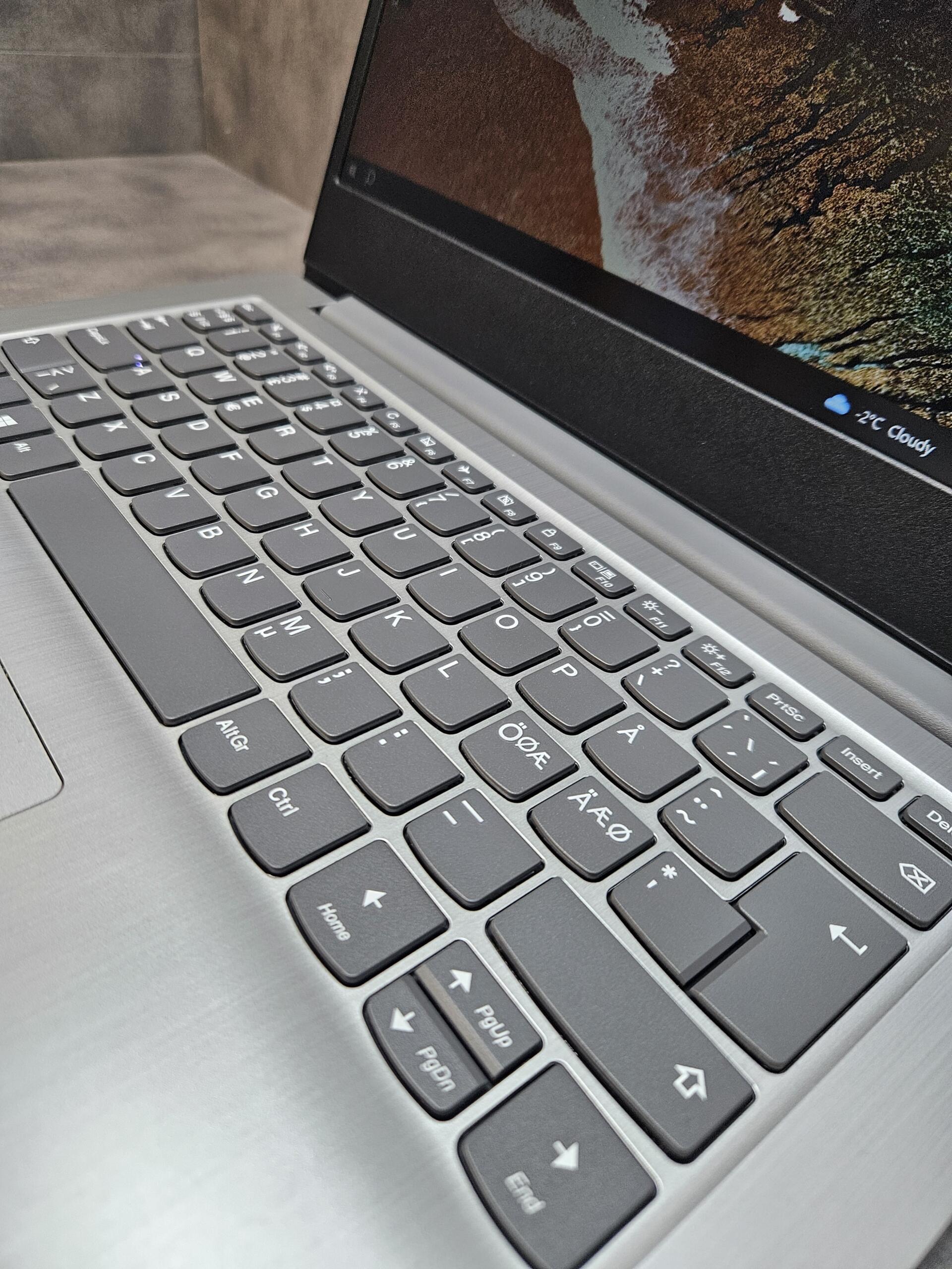 Lenovo Ideapad 3 | 14'' FHD | i5-1035G1 | 4GB | SSD 256 GB - Image 3