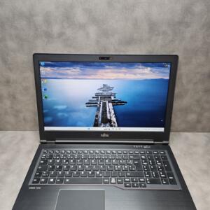 Fujitsu U758 | 15.6" FHD | i7-8550U | 8GB | SSD 256 GB