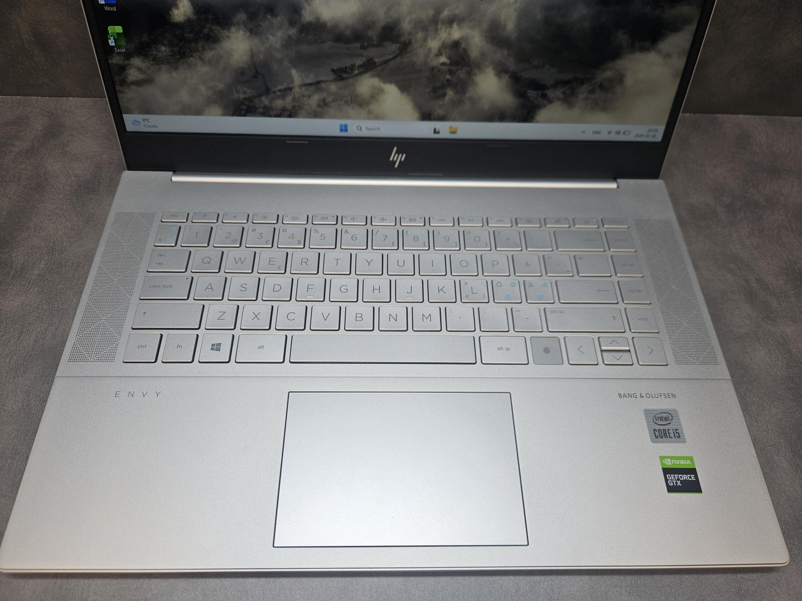 HP Envy 15-ep0805no | 15.6" FHD | i5-10300H | 16GB | SSD 512 GB | GTX 1650 Ti 4 GB - Image 3