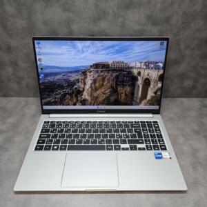 Samsung Galaxy Book LTE NP755XDA | 15.6" FHD | i5-1135G7 | 8GB | SSD 256 GB