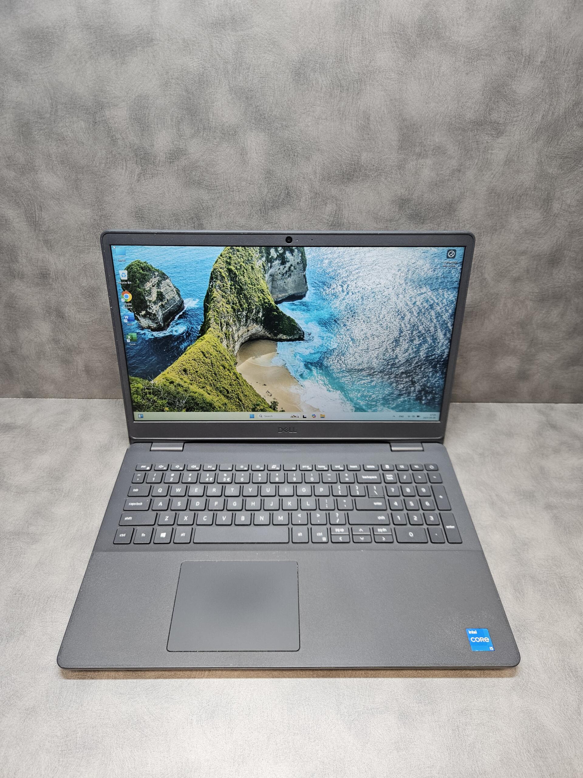 DELL Vostro 3500 | 15.6" FHD | i5-1135G7 | 8GB | SSD 240 GB