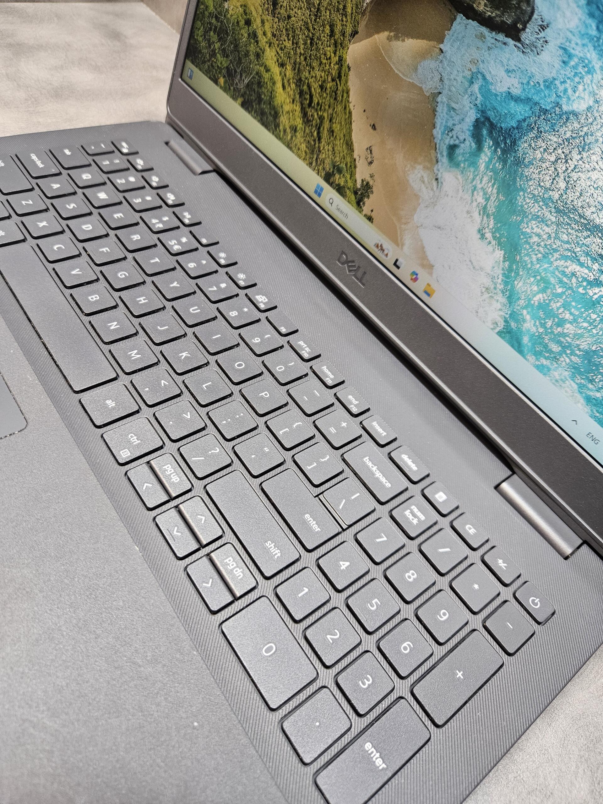 DELL Vostro 3500 | 15.6" FHD | i5-1135G7 | 8GB | SSD 240 GB - Image 2