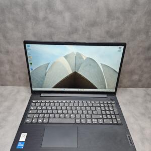 Lenovo V15 G4 | 15.6″ FHD | i5-12500H | 16GB | SSD 256 GB