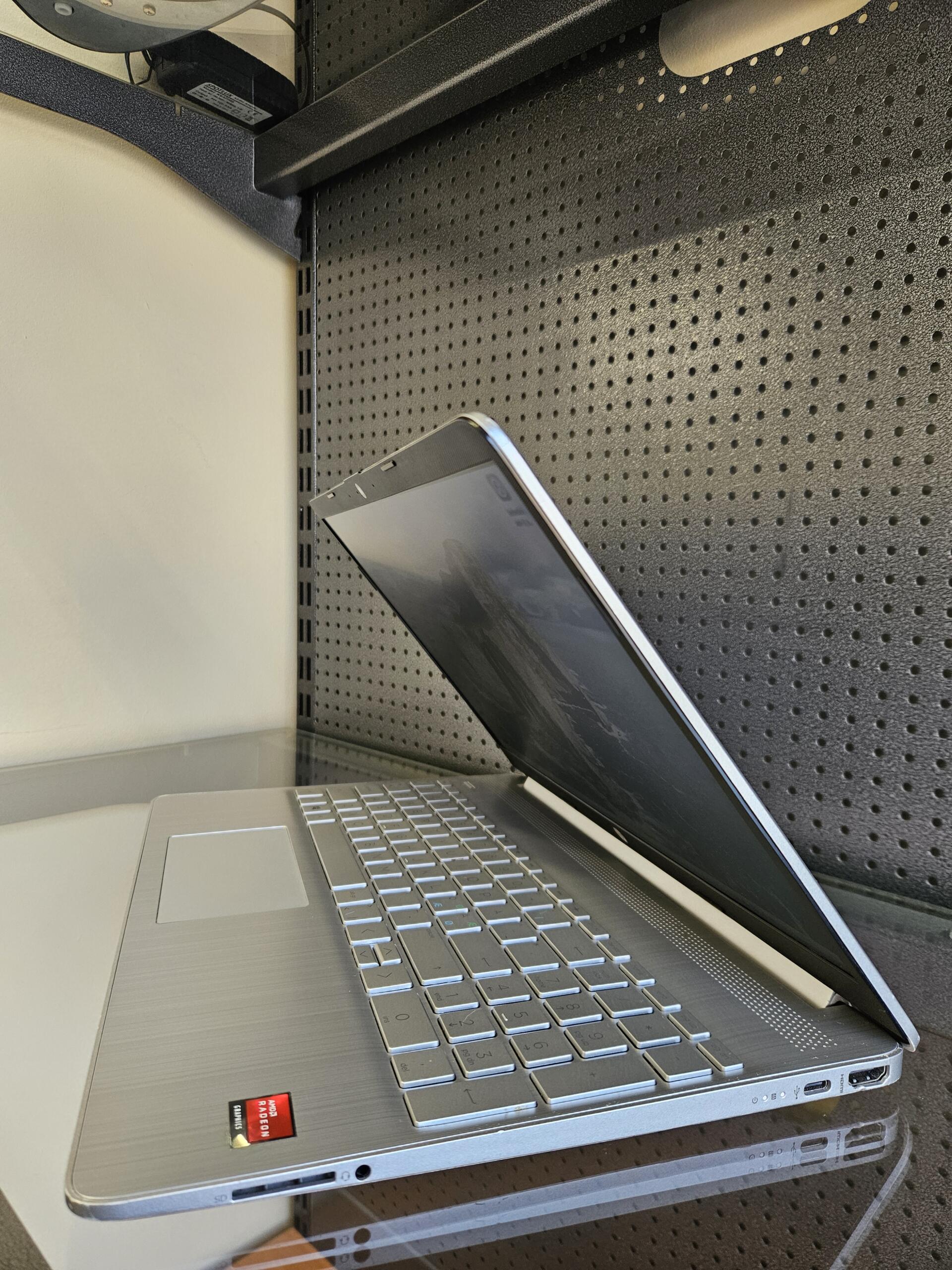 HP 15s-EQ1700NO | 15.6" FHD | Ryzen 3 3250U | 8GB | SSD 128 GB - Image 5