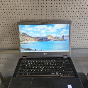 Fujitsu LifeBook E548 | 14" HD | i3-7130U | 8GB | SSD 128 GB