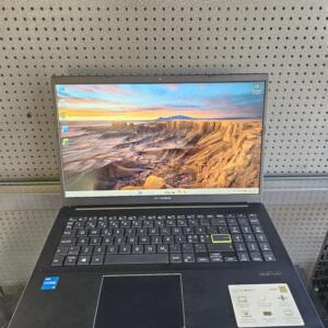 Asus Vivobook R528EA | 15.6" FHD | i5-1135G7 | 8GB | SSD 256 GB