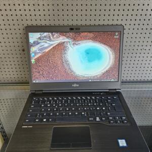 Fujitsu Lifebook U747 | 14" HD | i5-6200U | 8GB | SSD 256 GB