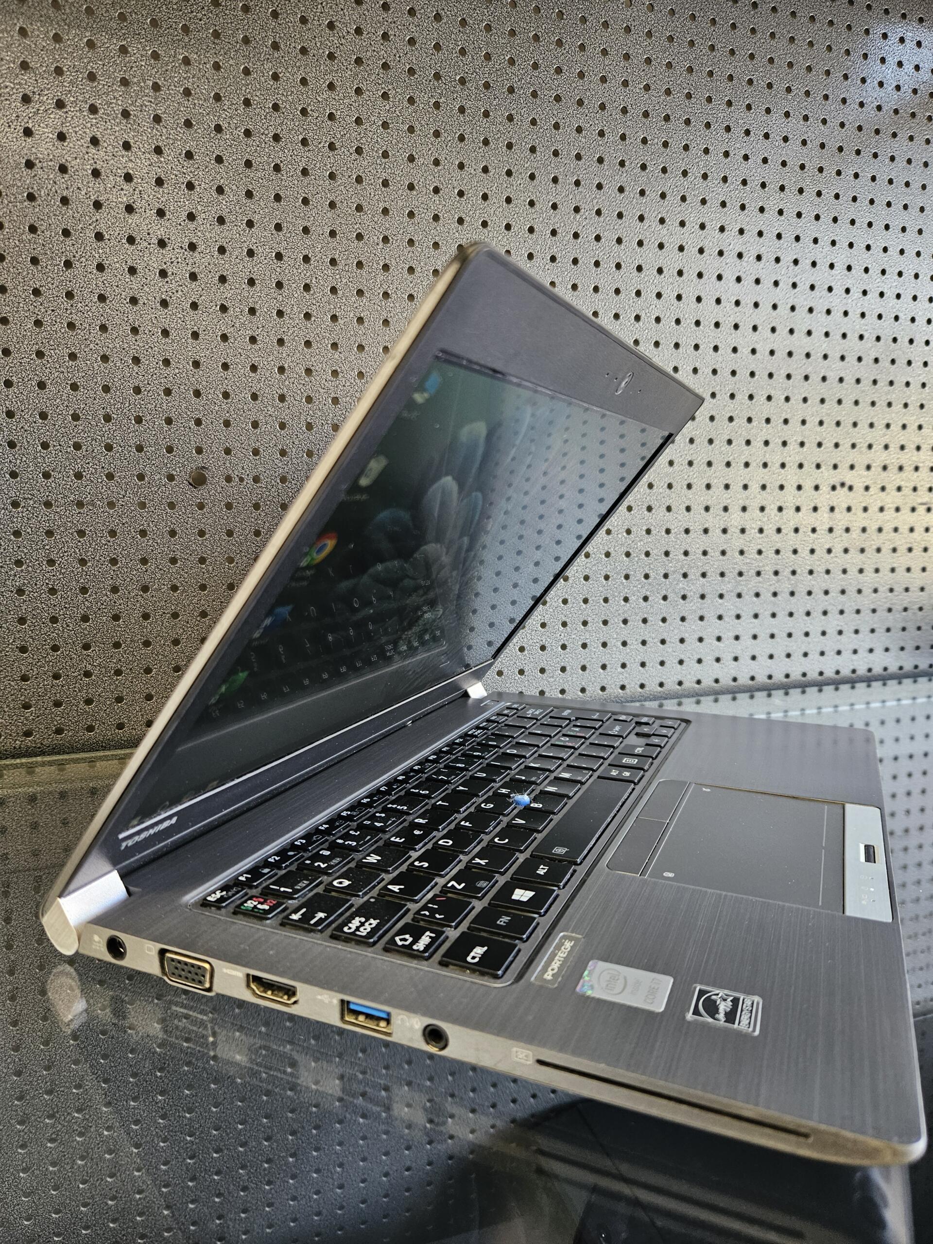 Toshiba Portege Z30-B-11T | 13.3" FHD IPS | i7-5500U | 8GB | SSD 256 GB - Image 4