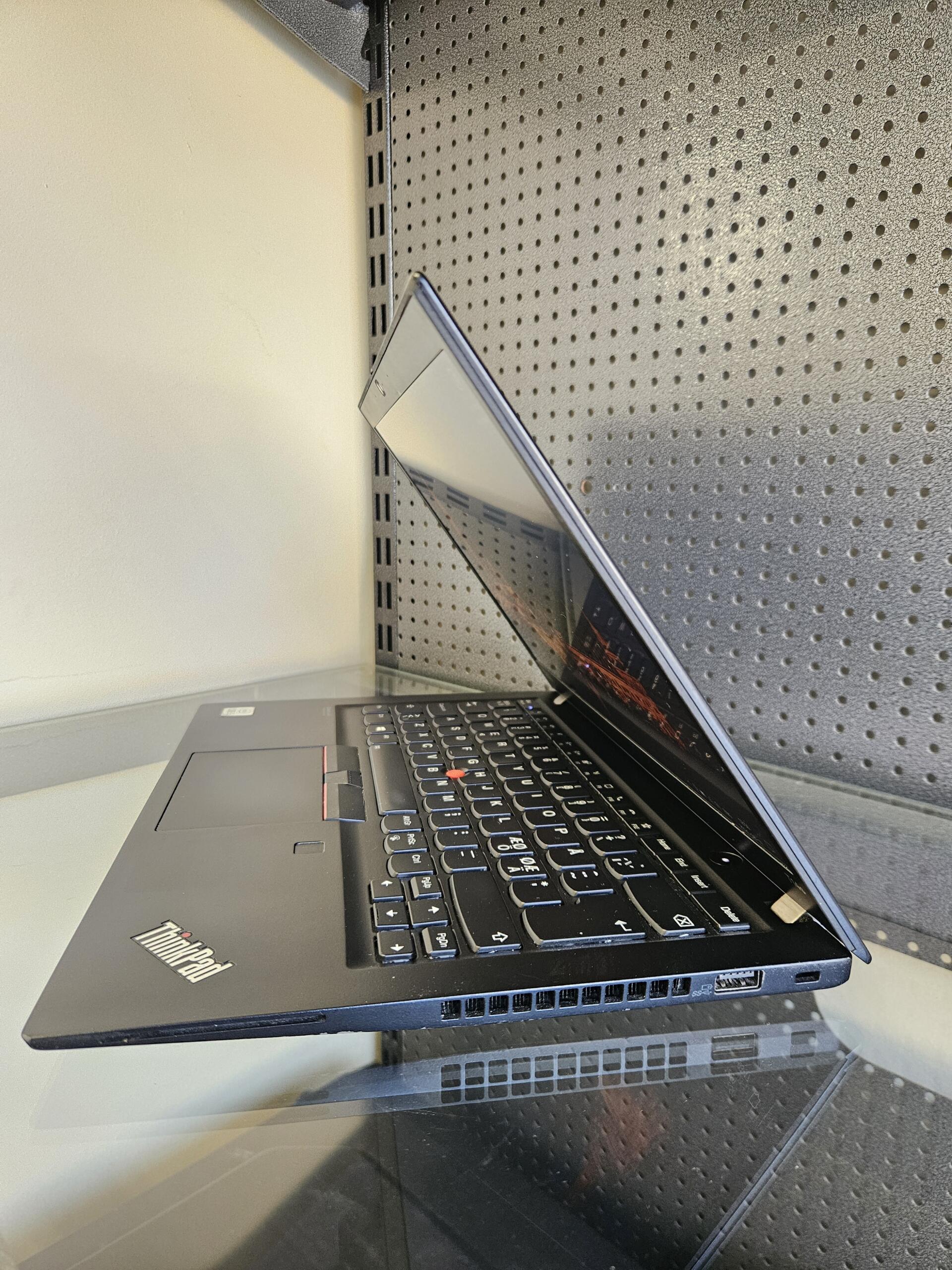 Lenovo ThinkPad T14s Gen1 | 14 FHD IPS | i5-10210U | 8GB | SSD 256 GB - Image 5
