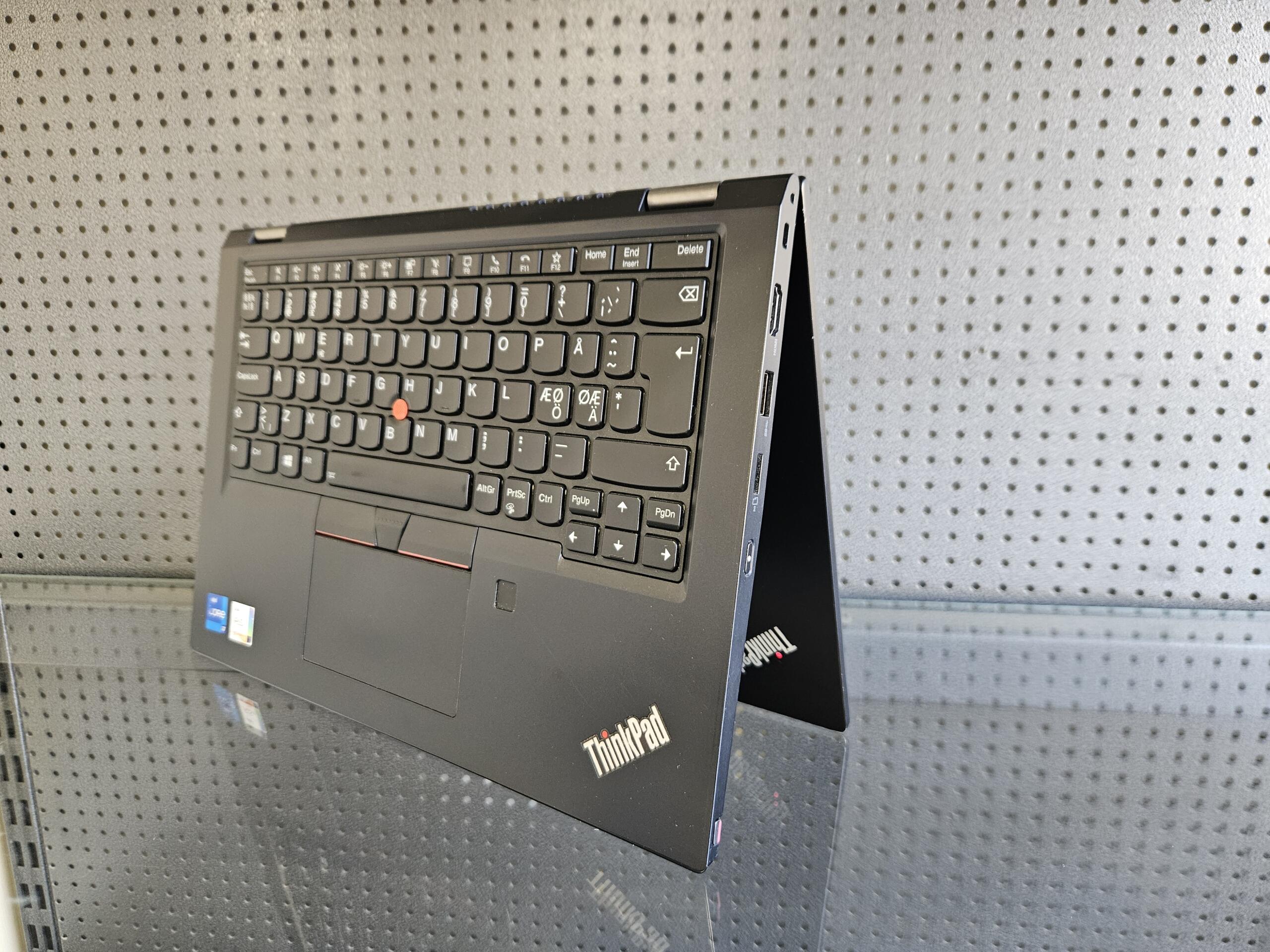 Lenovo ThinkPad Yoga L13 Gen2 | 13.3" FHD Touch | i7-1165G7 | 16GB | SSD 256 GB - Image 2