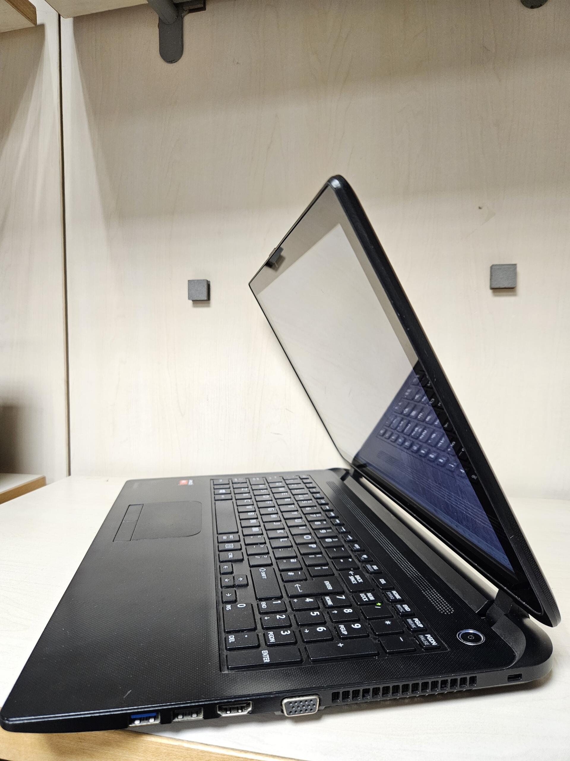 Toshiba Satellite C50Dt-B | 15.6" HD Touch | AMD A8-6410 | 8GB | SSD 240 GB - Image 5