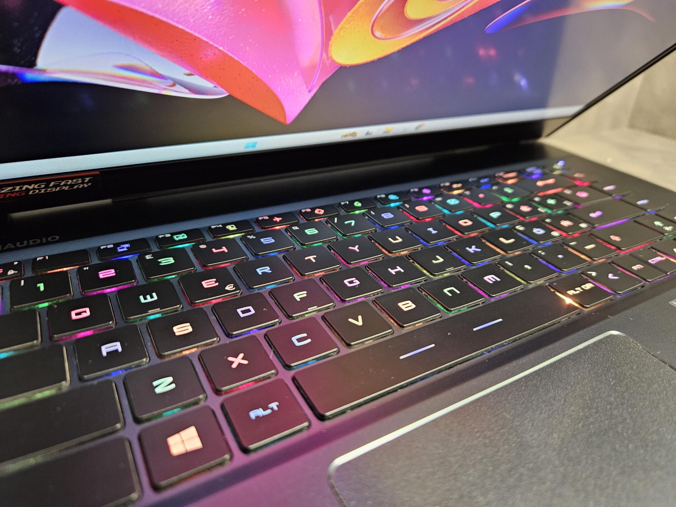 MSI Raider GE66 | 15.6" FHD 300 Hz | i7-10875H | 16GB | SSD 512 GB - Image 8