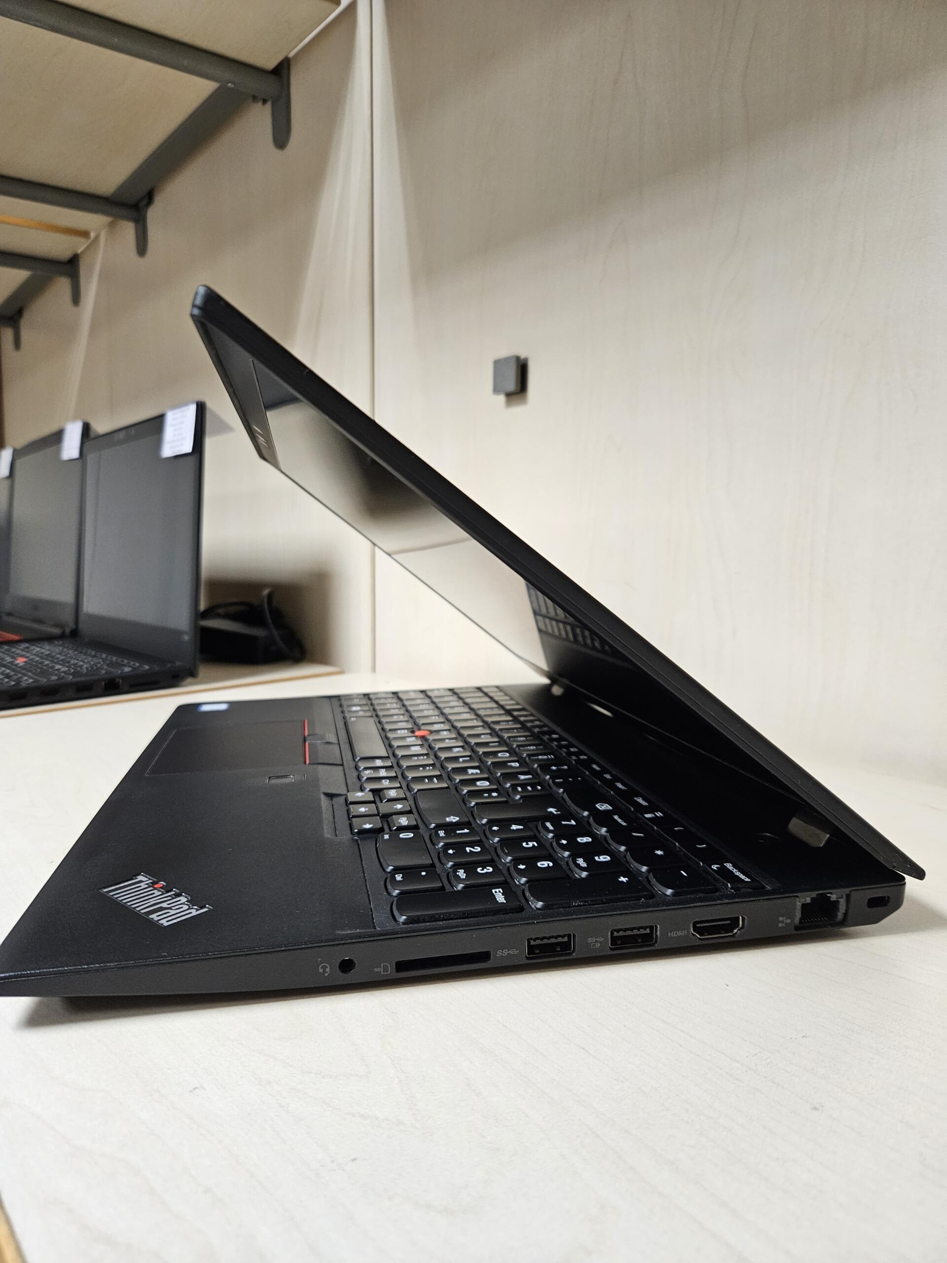 Lenovo ThinkPad T580 | 15.6'' 4K | i7-8650U | 16GB | SSD 256 GB - Image 5