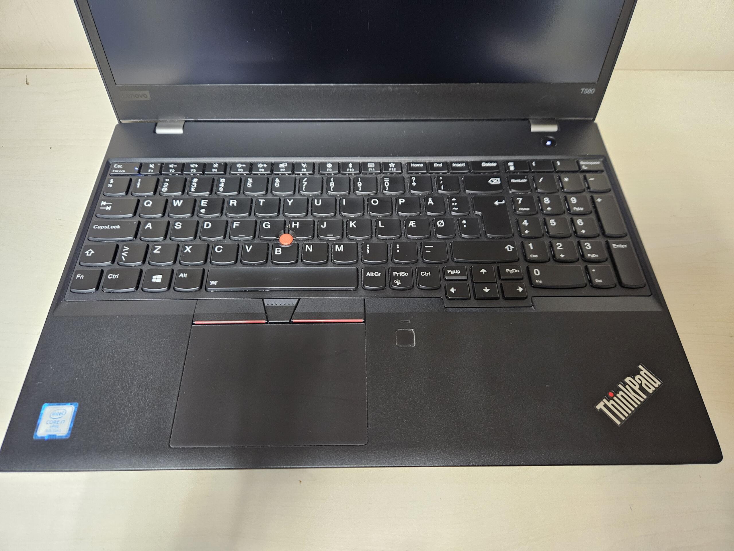Lenovo ThinkPad T580 | 15.6'' 4K | i7-8650U | 16GB | SSD 256 GB - Image 2