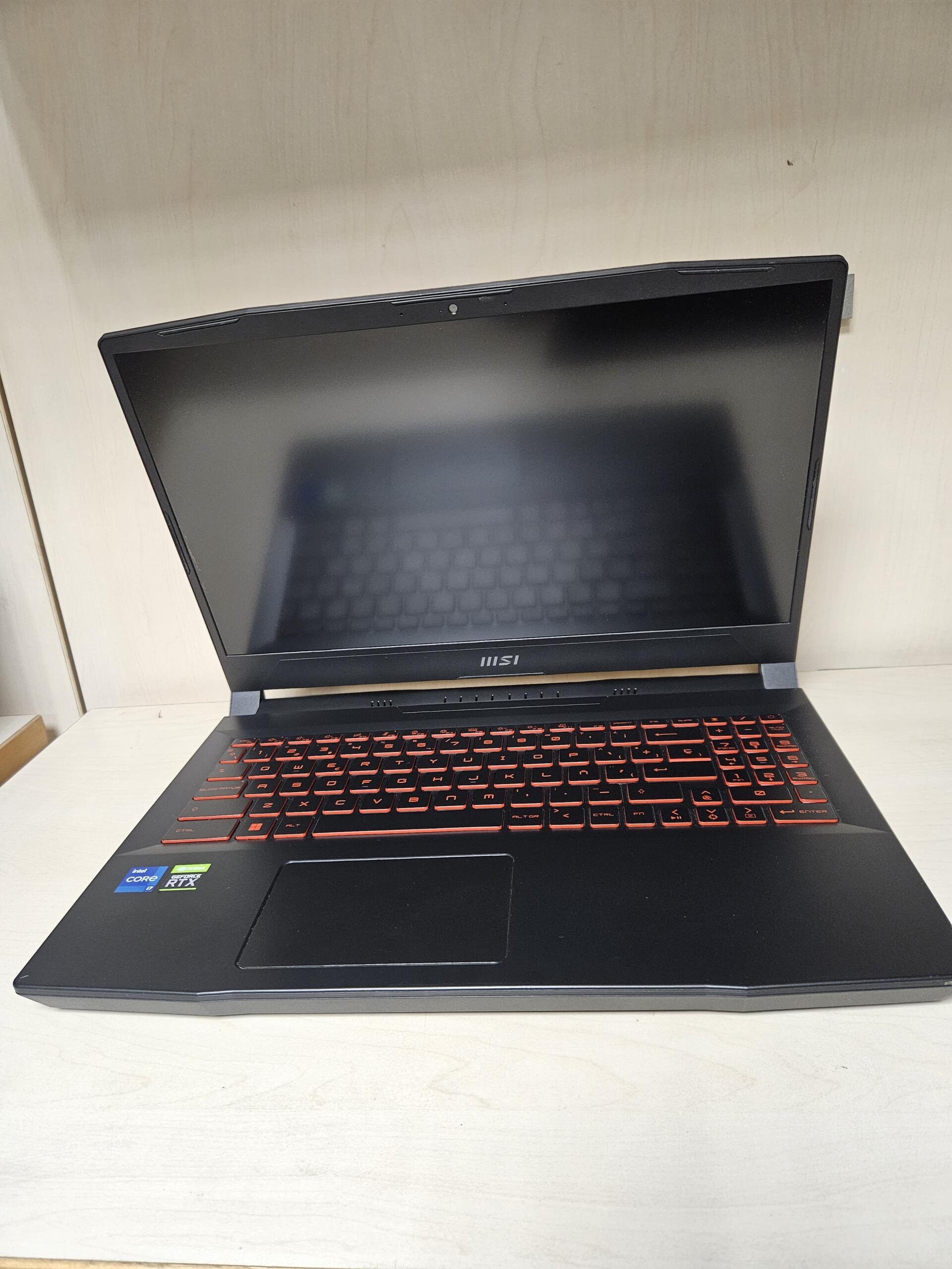 MSI Katana GF66 | 15.6" FHD 144 Hz | i7-11800H | 16GB | SSD 512 GB | RTX 3060 6 GB