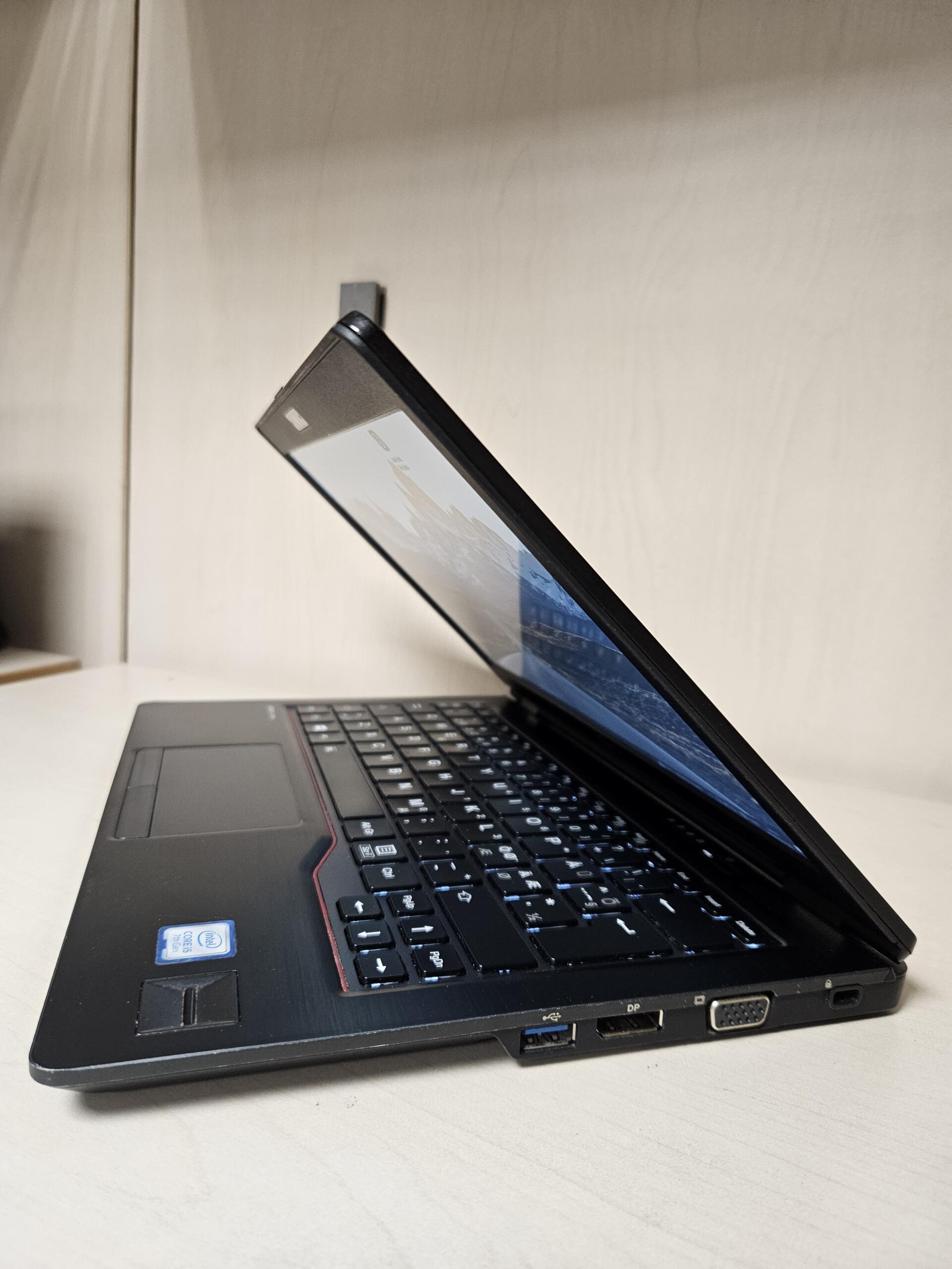 Fujitsu LifeBook U727 | 12.5" FHD IPS | i5-7200U | 8GB | SSD 256 GB - Image 5