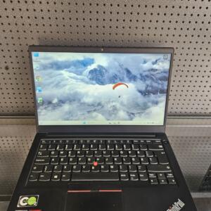 Lenovo ThinkPad E14 Gen2 | 14.0" FHD | Ryzen 5 4500U | 8GB | SSD 256 GB
