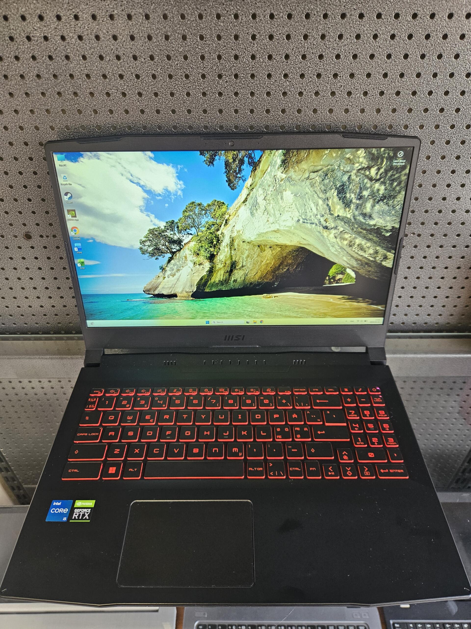 MSI Katana GF66 | 15.6" FHD 144 Hz | i5-11400H | 16GB | SSD 512 GB | RTX 3060 6 GB