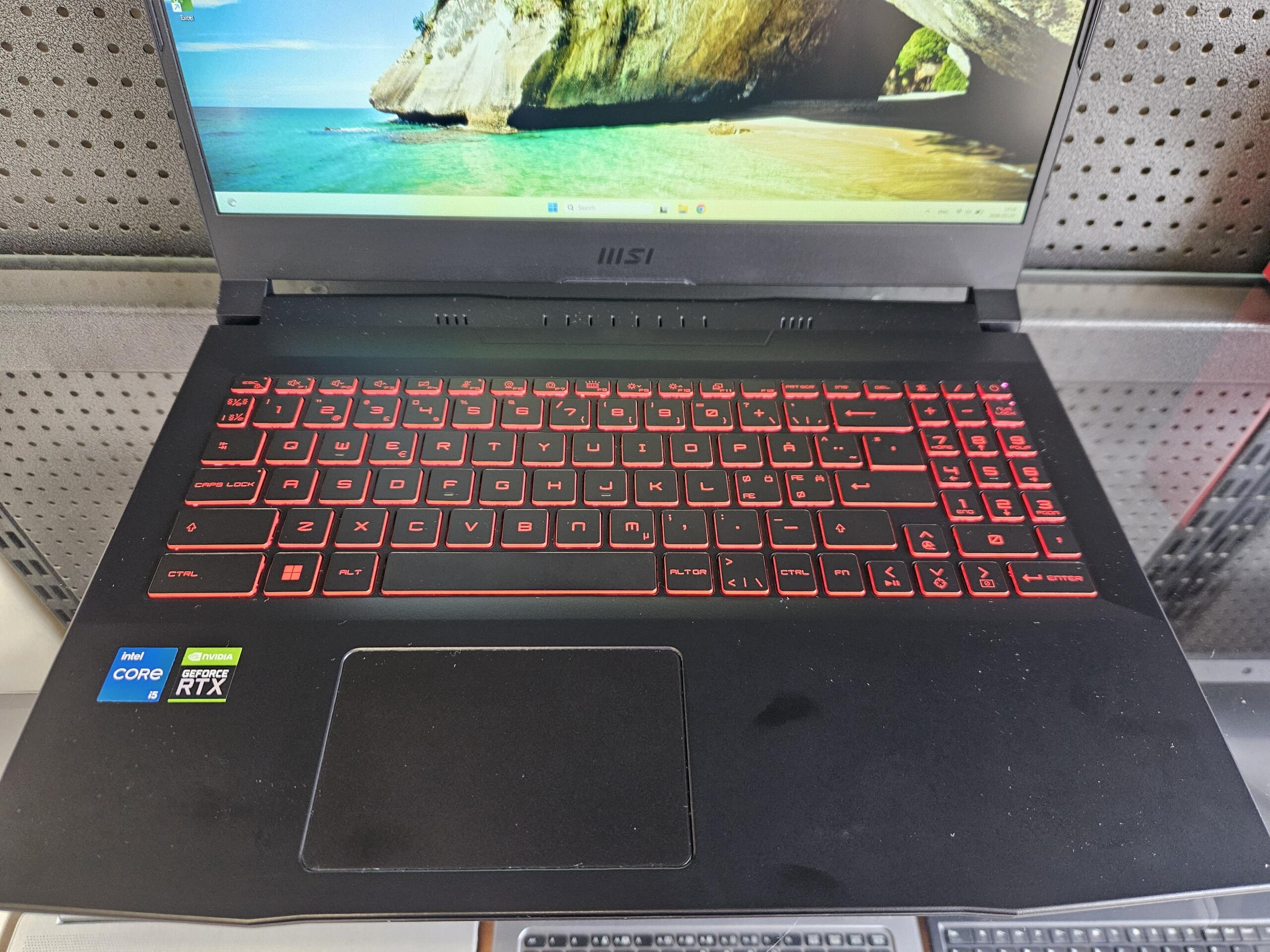 MSI Katana GF66 | 15.6" FHD 144 Hz | i5-11400H | 16GB | SSD 512 GB | RTX 3060 6 GB - Image 2