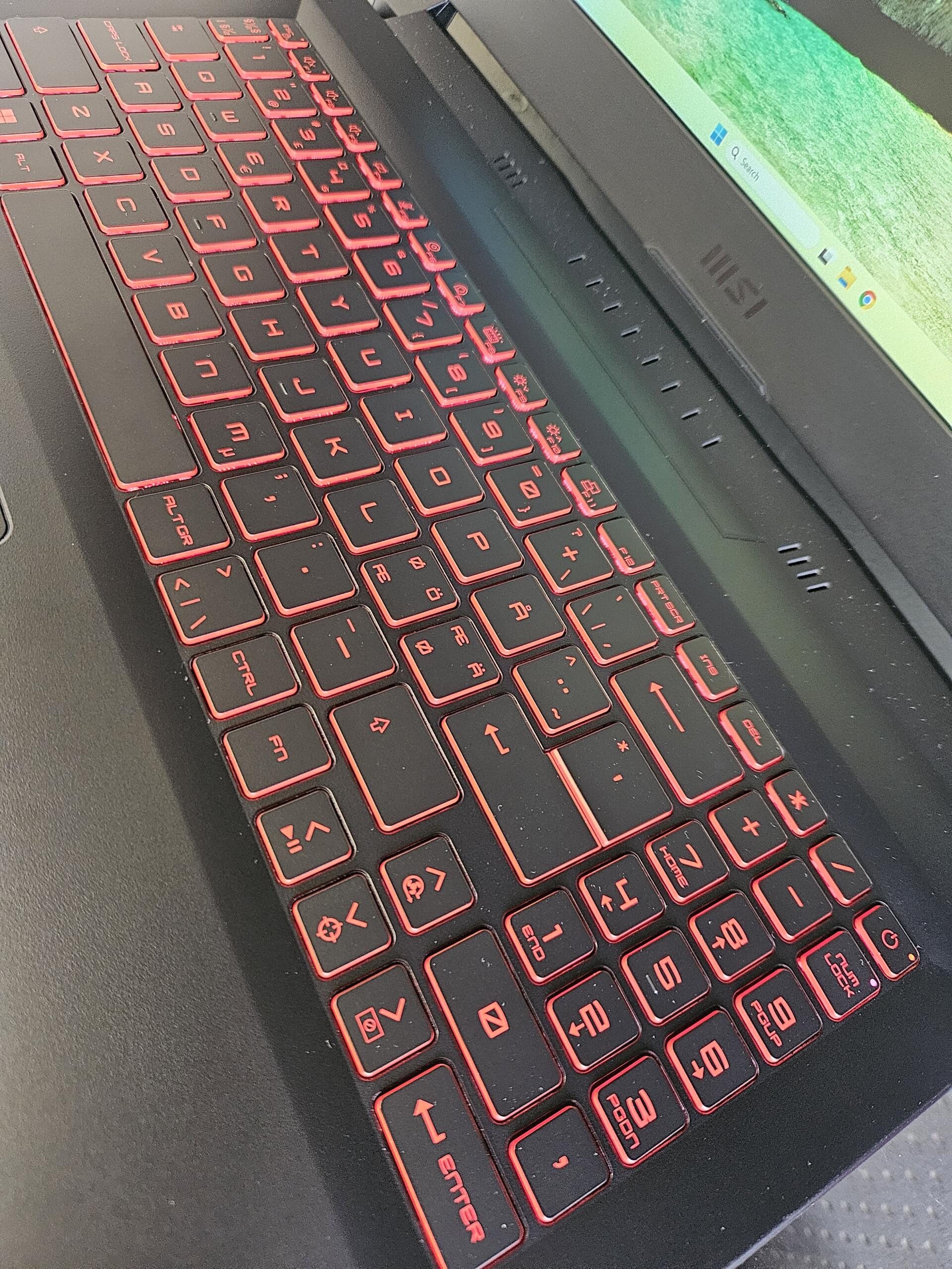 MSI Katana GF66 | 15.6" FHD 144 Hz | i5-11400H | 16GB | SSD 512 GB | RTX 3060 6 GB - Image 3