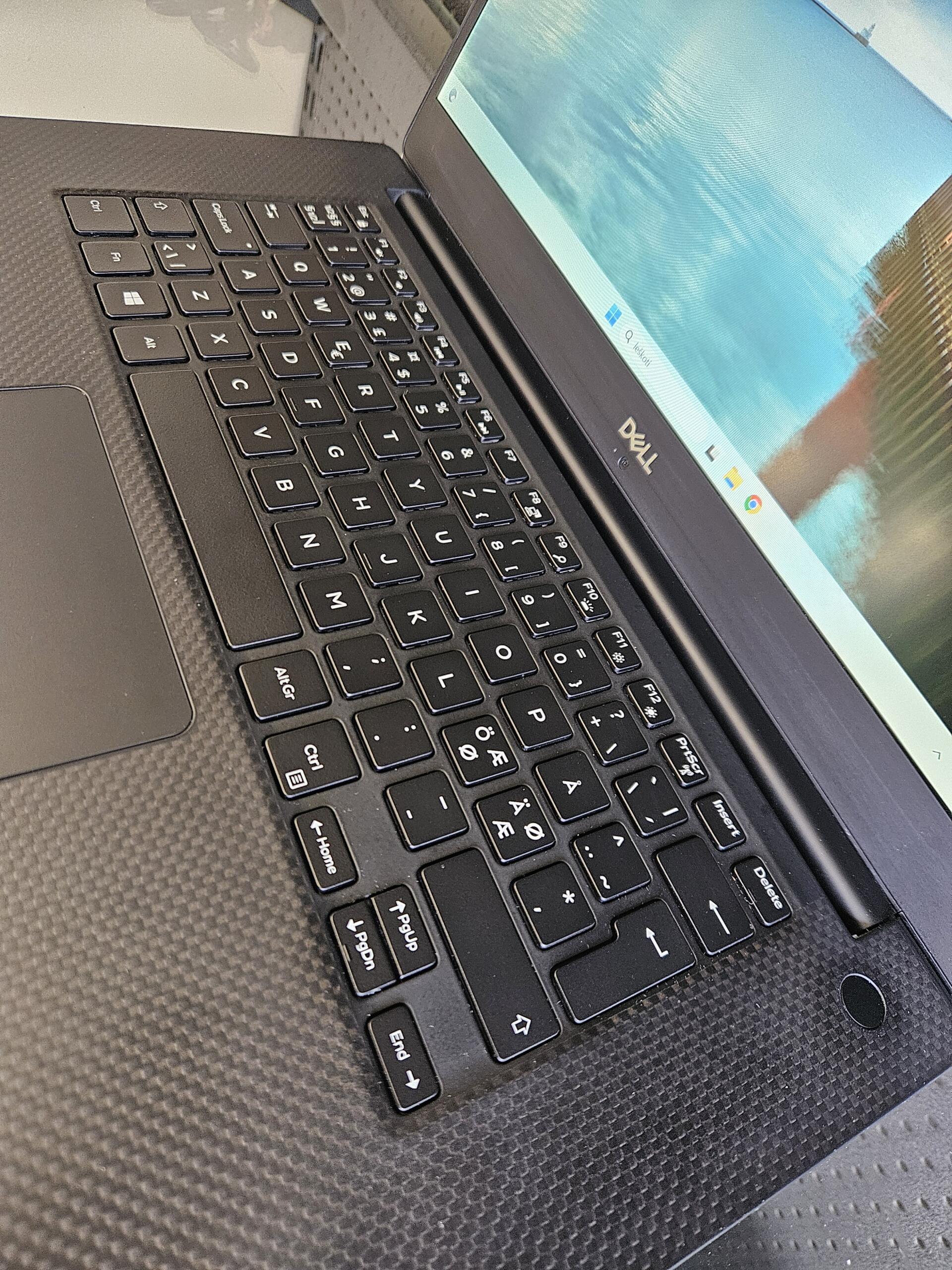 DELL XPS 15 9570 | 15.6" FHD IPS | i7-8750H | 16GB | SSD 512 GB | GTX 1050 Ti Max-Q 4 GB - Image 3