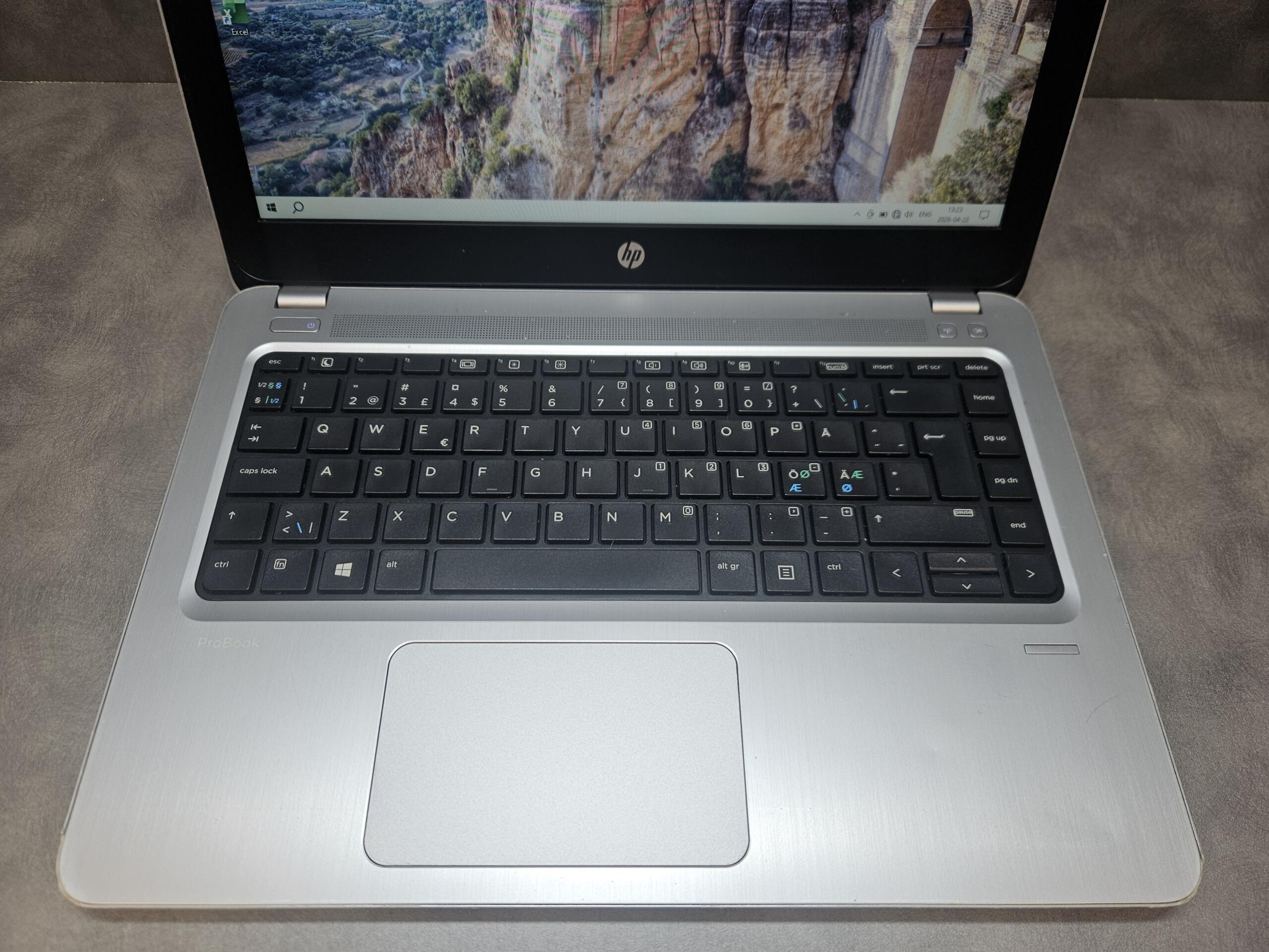 HP ProBook 430 G4 | 13.3" HD | i3-7100U | 8GB | SSD 128 GB - Image 2