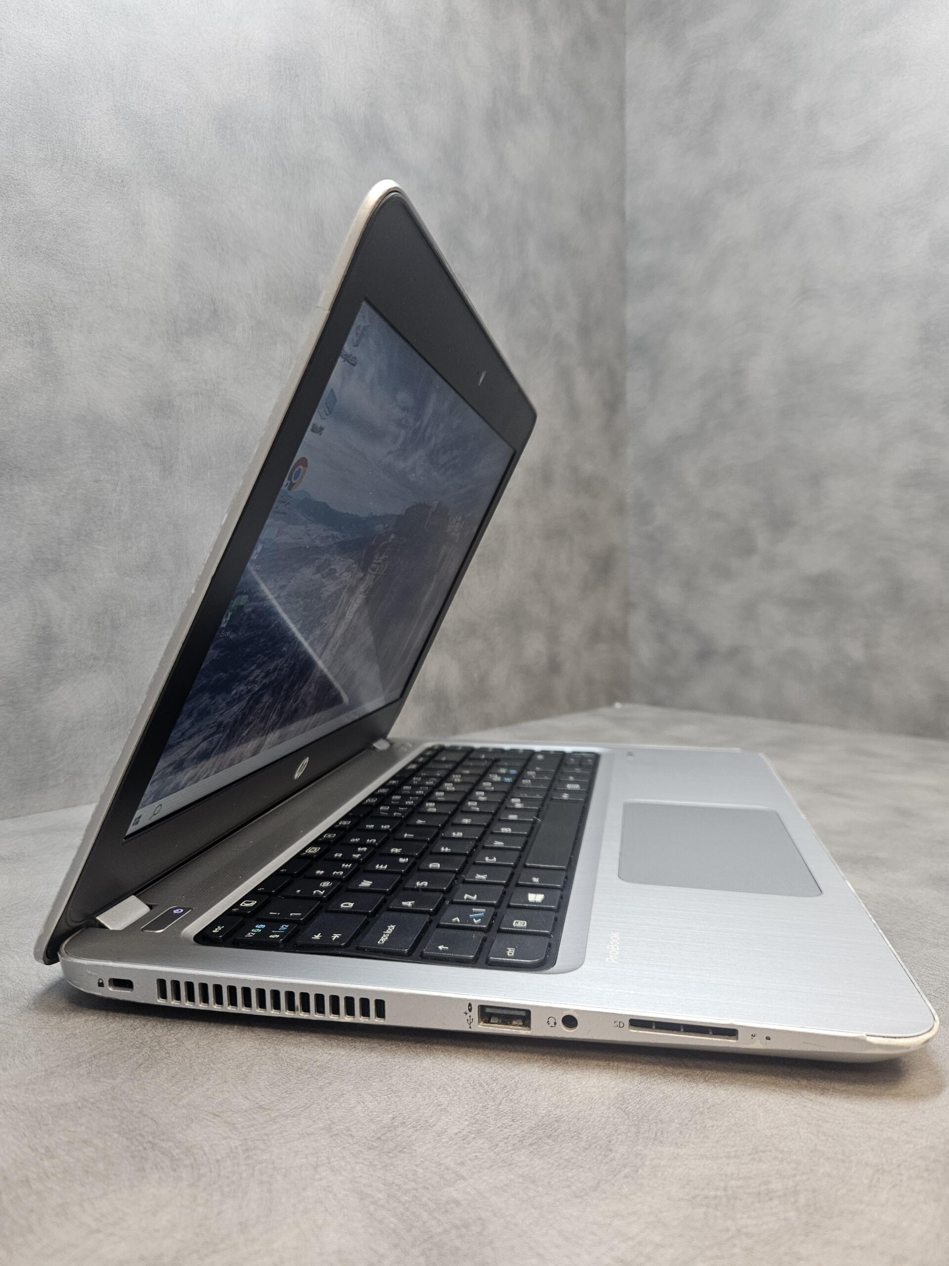 HP ProBook 430 G4 | 13.3" HD | i3-7100U | 8GB | SSD 128 GB - Image 3