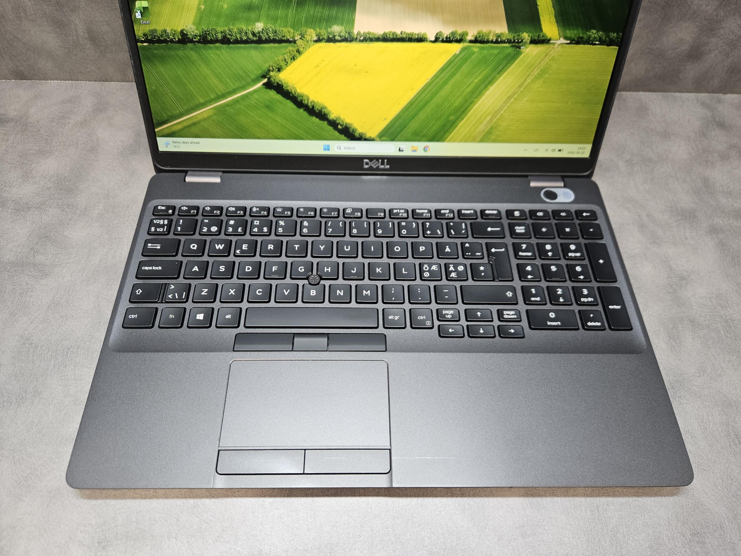 Dell Latitude 5501 | 15.6" FHD | i5-9400H | 16GB | SSD 256 GB | GeForce MX150 2 GB - Image 2