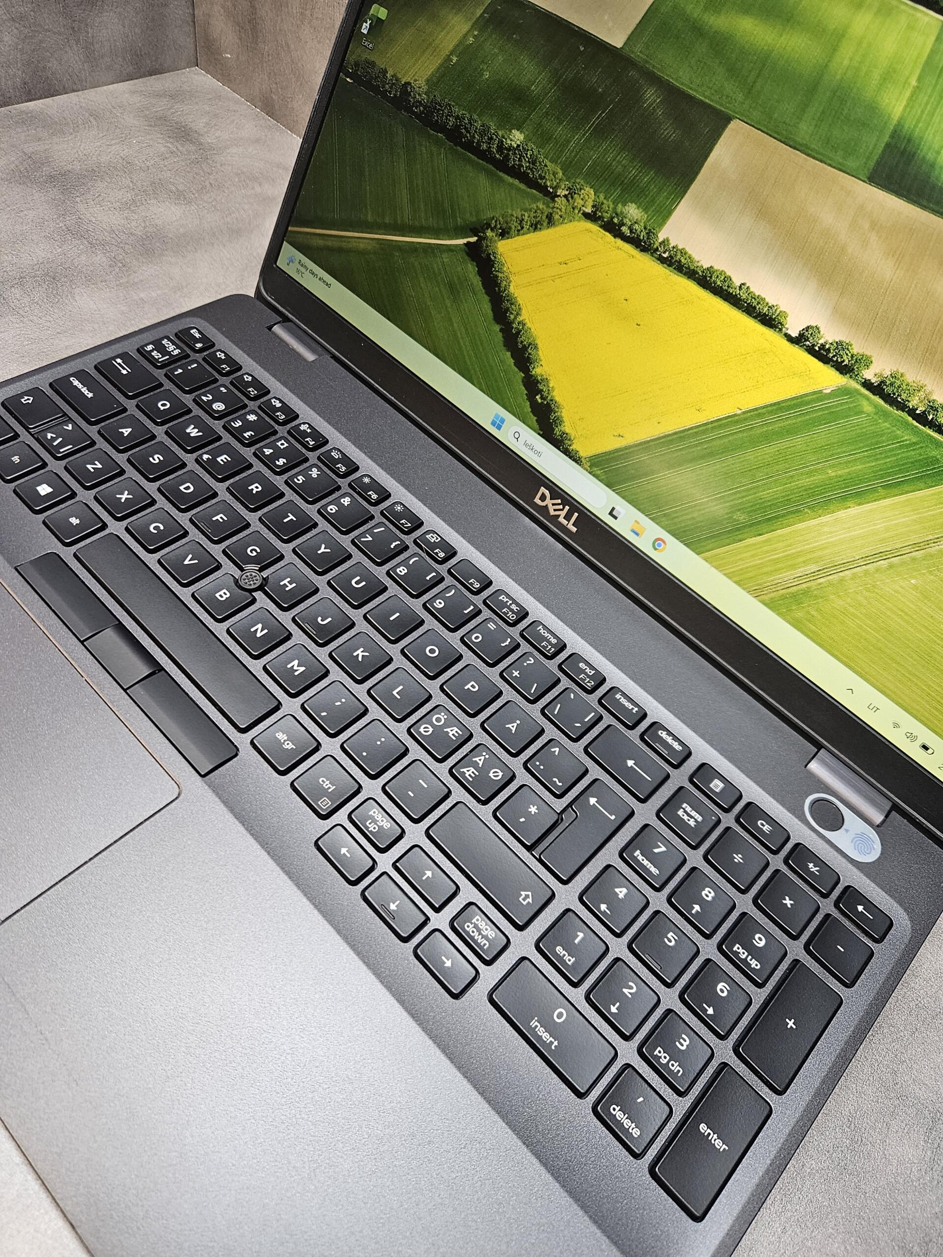 Dell Latitude 5501 | 15.6" FHD | i5-9400H | 16GB | SSD 256 GB | GeForce MX150 2 GB - Image 3