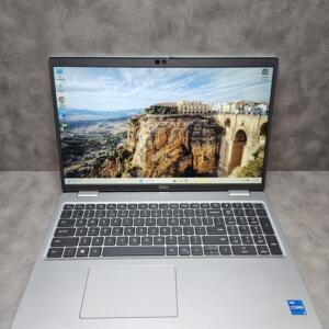 Dell Latitude 5520 | 15.6" FHD | i5-1135G7 | 16GB | SSD 256 GB