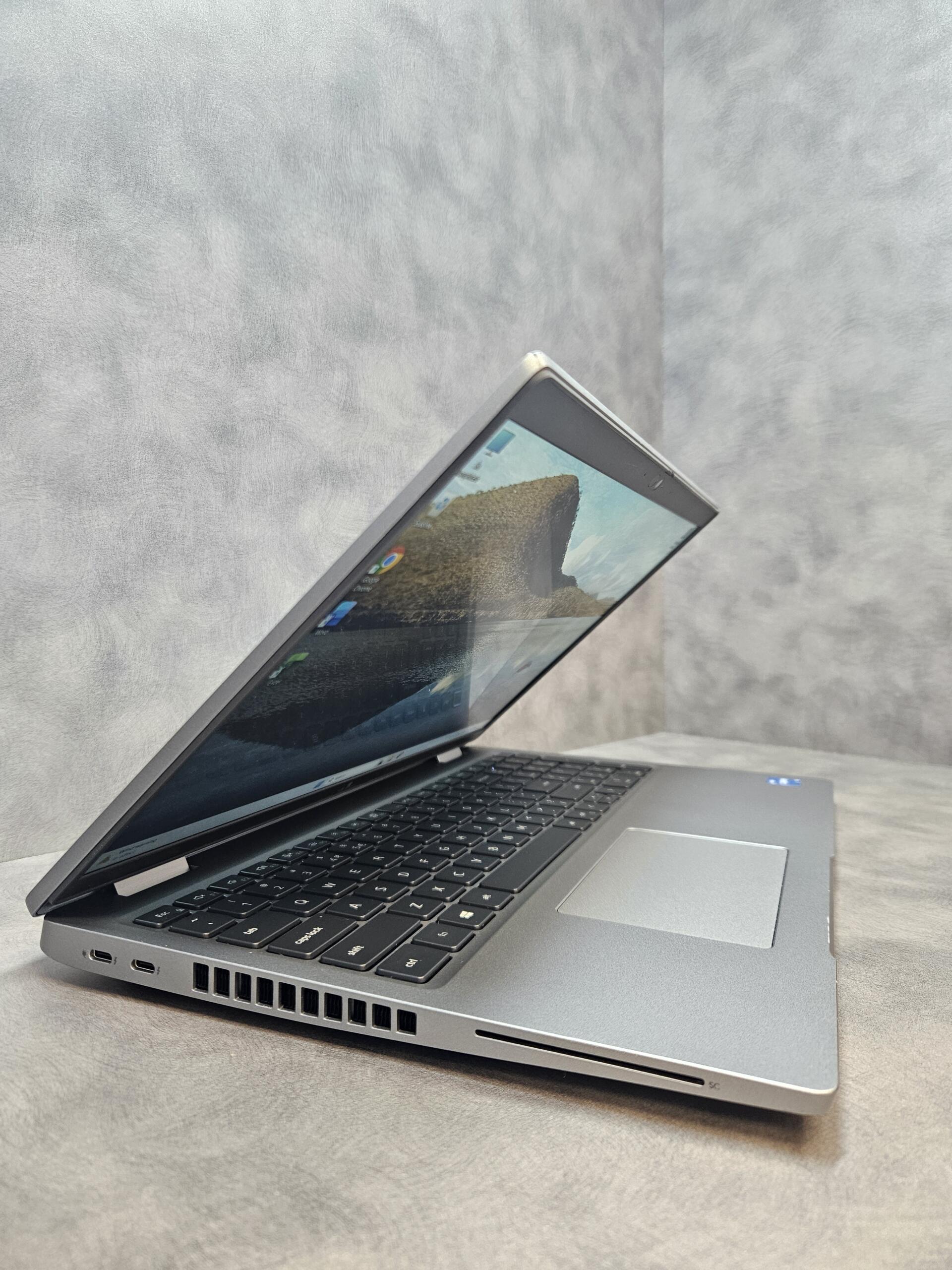 Dell Latitude 5520 | 15.6" FHD | i5-1135G7 | 16GB | SSD 256 GB - Image 4