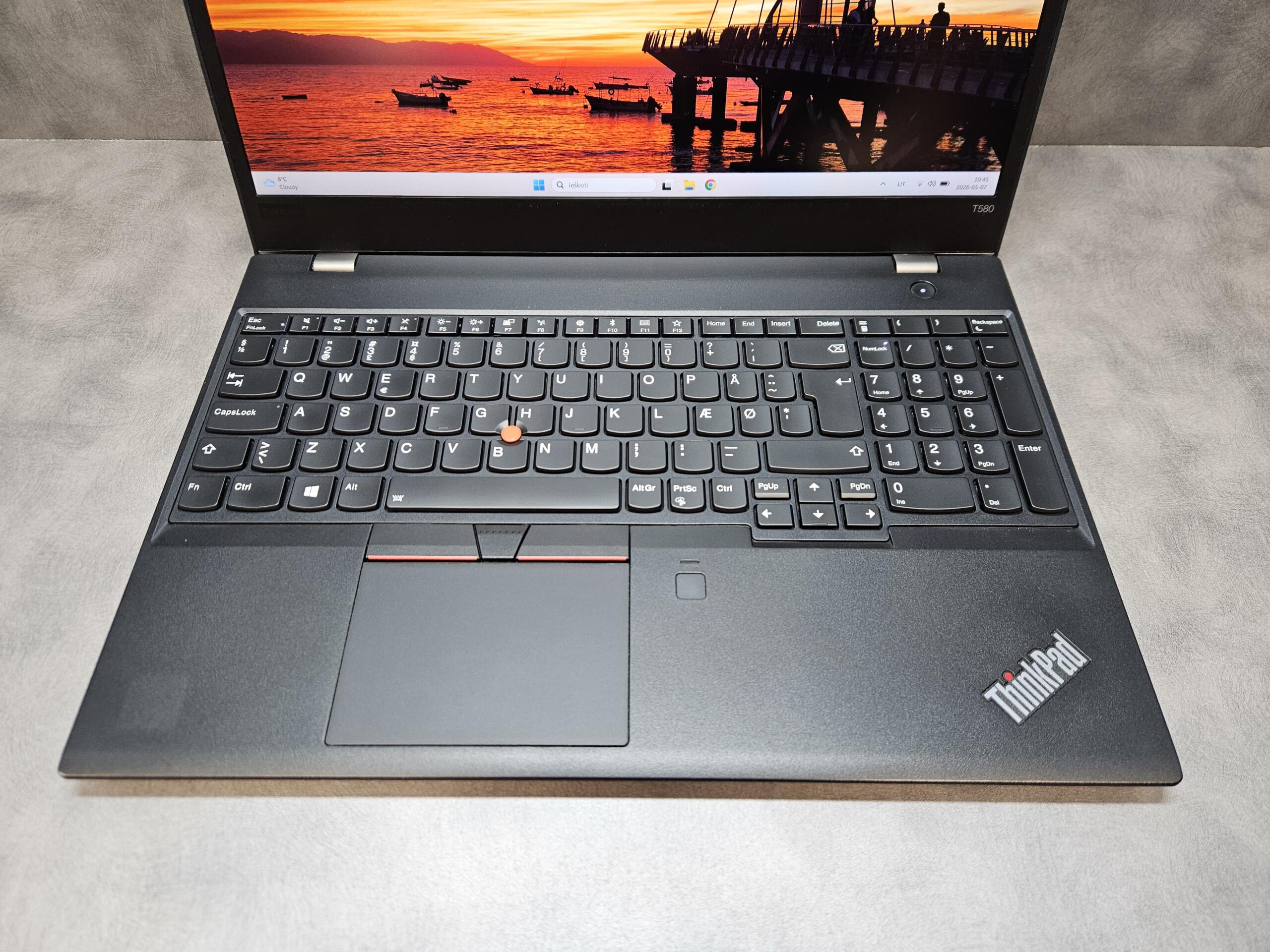 Lenovo Thinkpad T580 | 15.6" 4K IPS | i7-8650U | 8GB | SSD 256 GB - Image 2