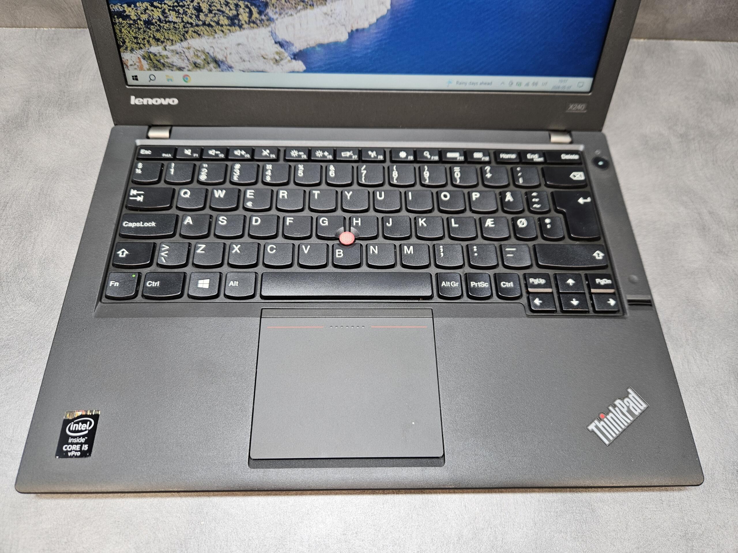 Lenovo ThinkPad X240 | 12.5" HD | i5-4300 | 8GB | SSD 128 GB - Image 2