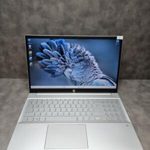 HP Pavilion 15 | 15.6" FHD | Ryzen 7 5700U | 16GB | SSD 256 GB
