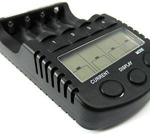 Kroviklis AA/AAA C3 su LCD
