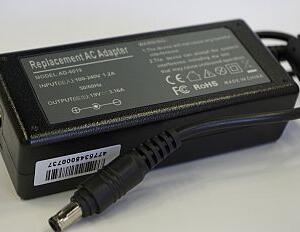 Nešiojamo kompiuterio įkroviklis SAMSUNG 60W: 19V, 3.16A