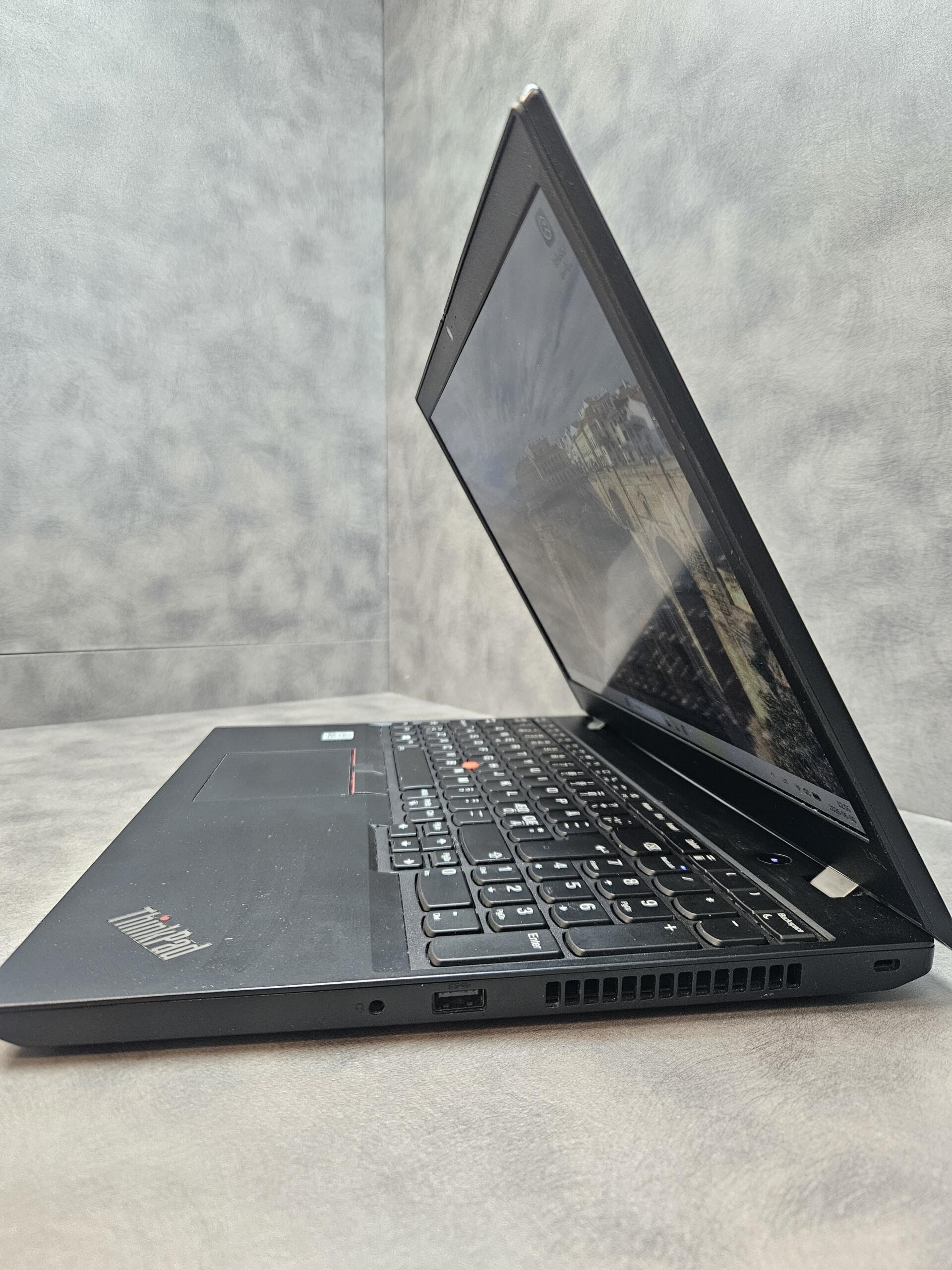 Lenovo ThinkPad L15 Gen 1 | 15.6" FHD IPS | i5-10210U | 8GB | SSD 256 GB - Image 4