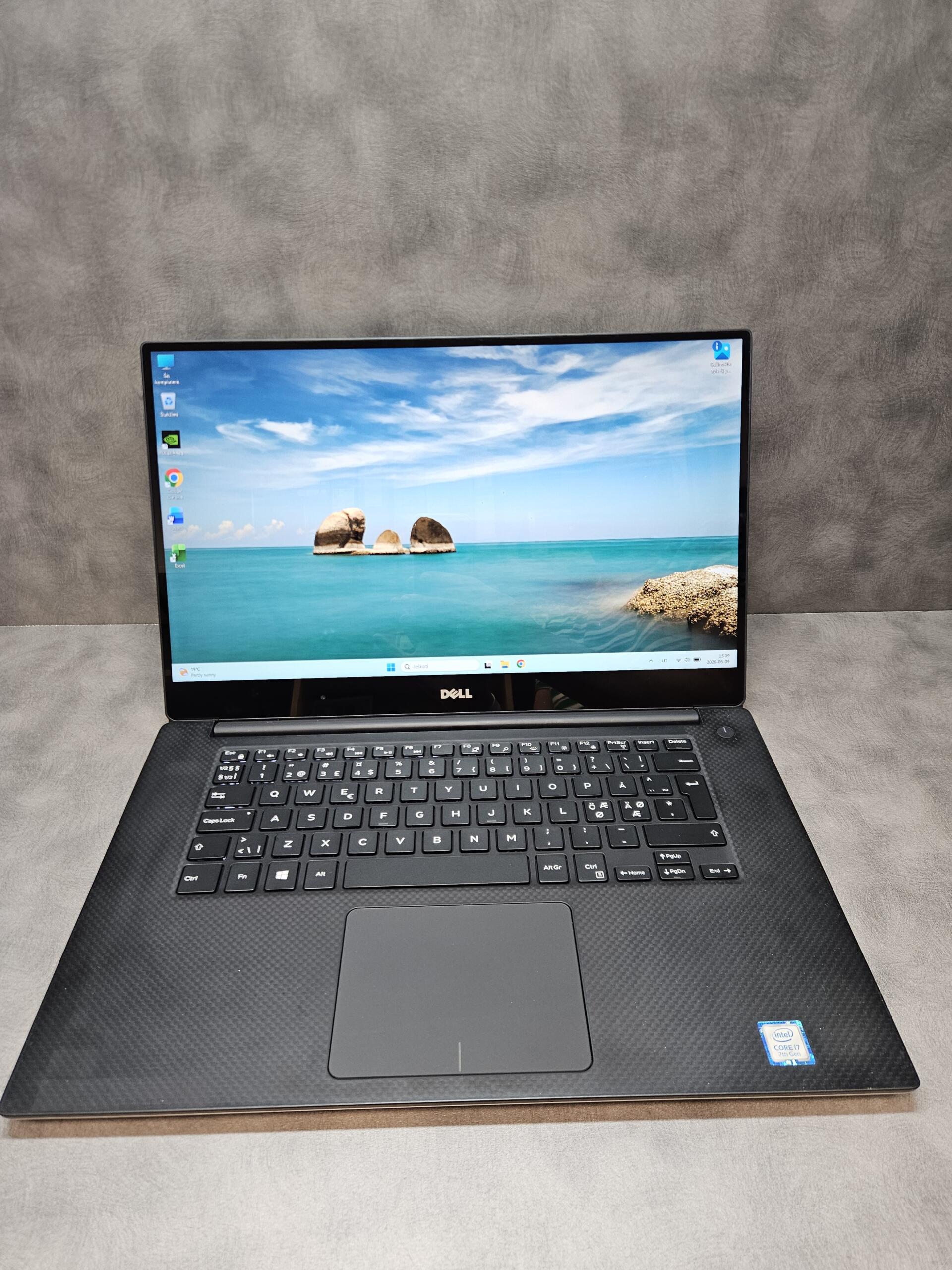 Dell XPS 15 9560 | 15.6" 4K Touch | i7-7700HQ | 16GB | SSD 256 GB | GTX 1050 4 GB