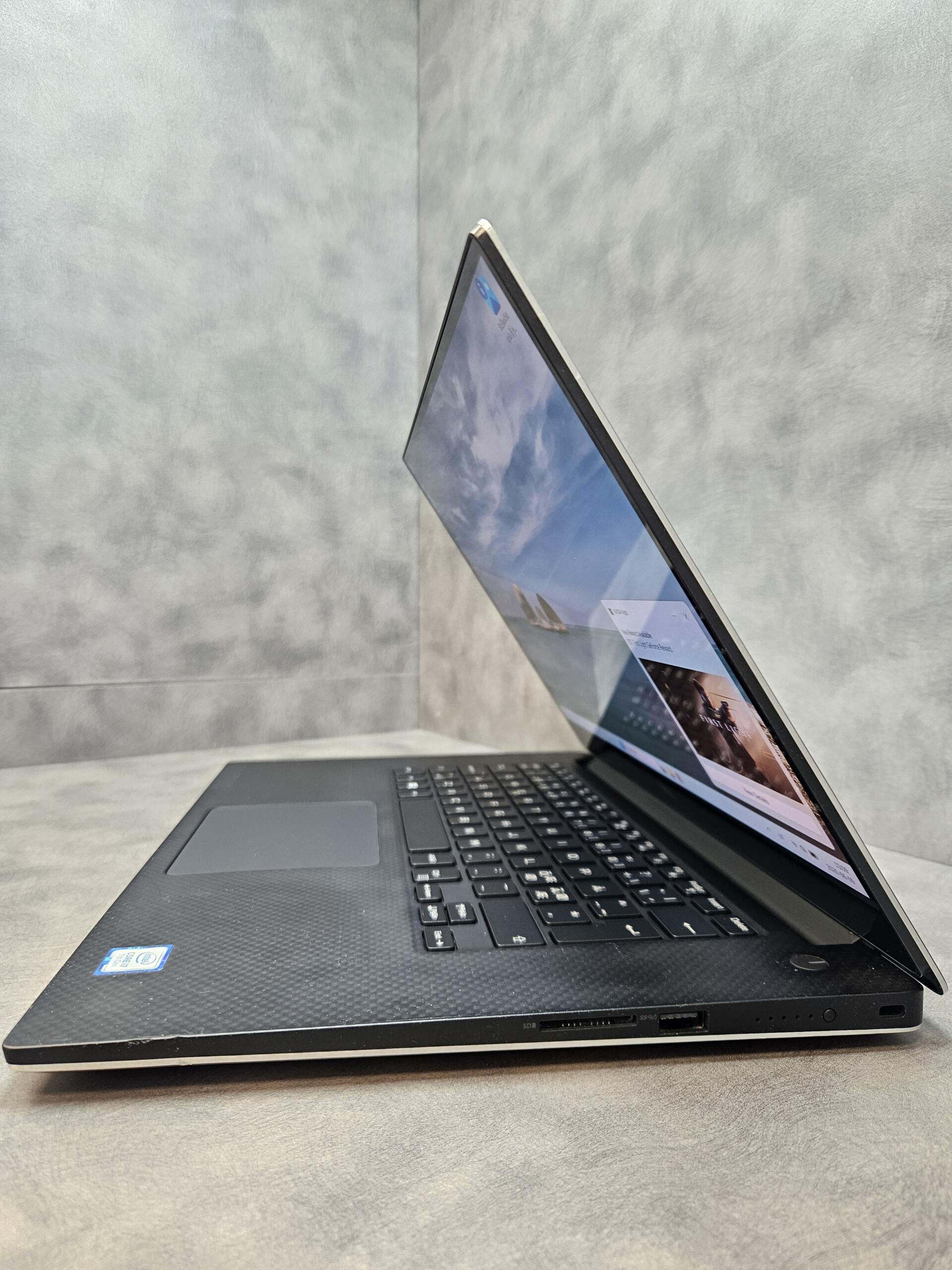 Dell XPS 15 9560 | 15.6" 4K Touch | i7-7700HQ | 16GB | SSD 256 GB | GTX 1050 4 GB - Image 4