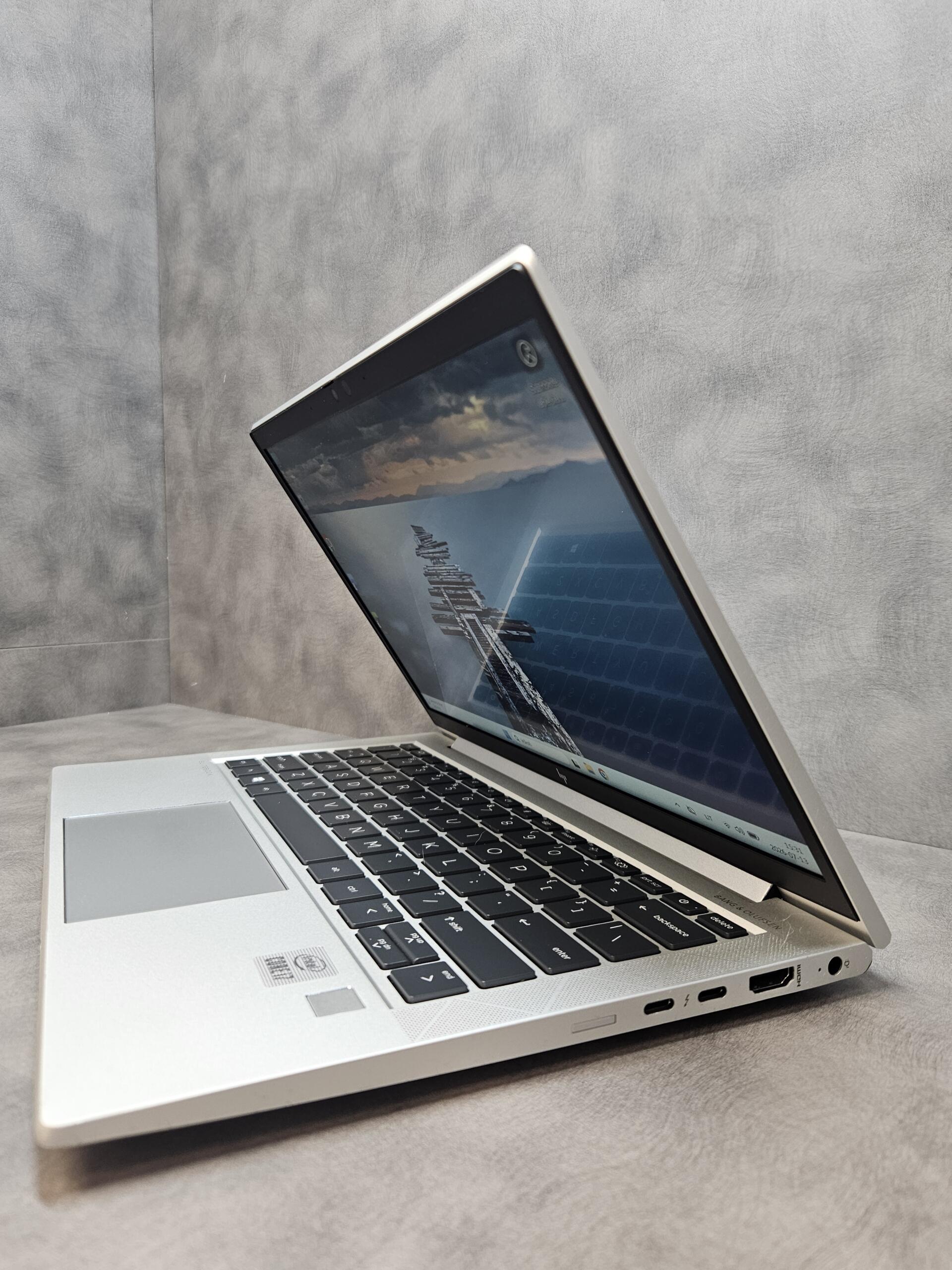 HP EliteBook 830 G7 | 13.3" FHD IPS | i7-10610U | 16GB | SSD 256 GB - Image 4