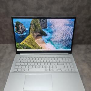 ASUS Vivobook PRO M6500 | 15.6" FHD OLED | Ryzen 5 5600H | 16GB | SSD 512 GB