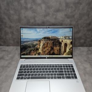 HP ProBook 450 G9 | 15.6" FHD | i5-1235U | 16GB | SSD 256 GB