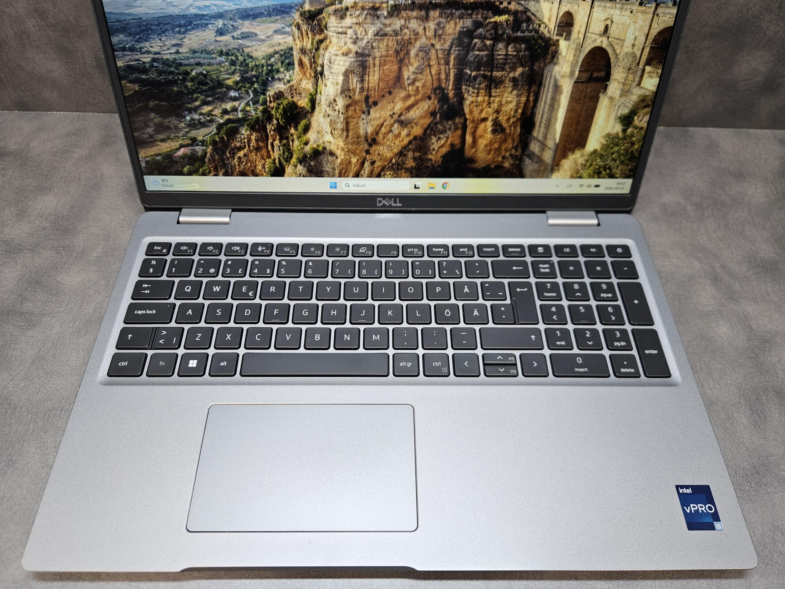 Dell Latitude 5530 | 15.6" FHD IPS | i5-1245U | 16GB | SSD 256 GB - Image 2