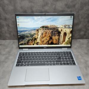 Dell Latitude 5520 | 15.6" FHD | i5-1145G7 | 16GB | SSD 256 GB