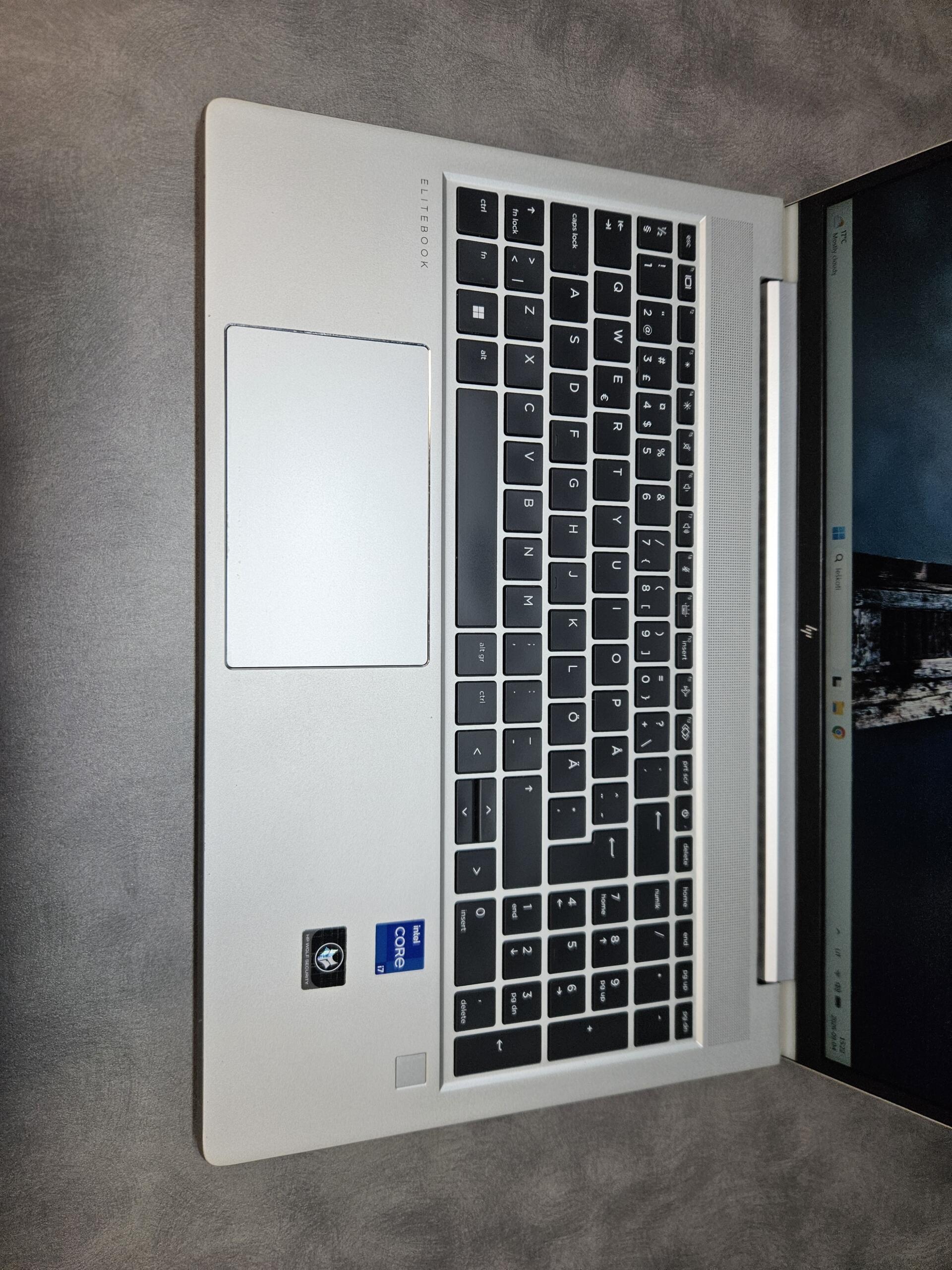 HP EliteBook 650 G9 | 15.6" FHD IPS | i7-1255U | 32GB | SSD 1 TB - Image 2
