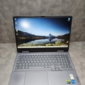 Lenovo LOQ 15IRH8 | 15.6" FHD 144 Hz | i5-12450H | 16GB | SSD 512 GB | RTX 4050 6 GB