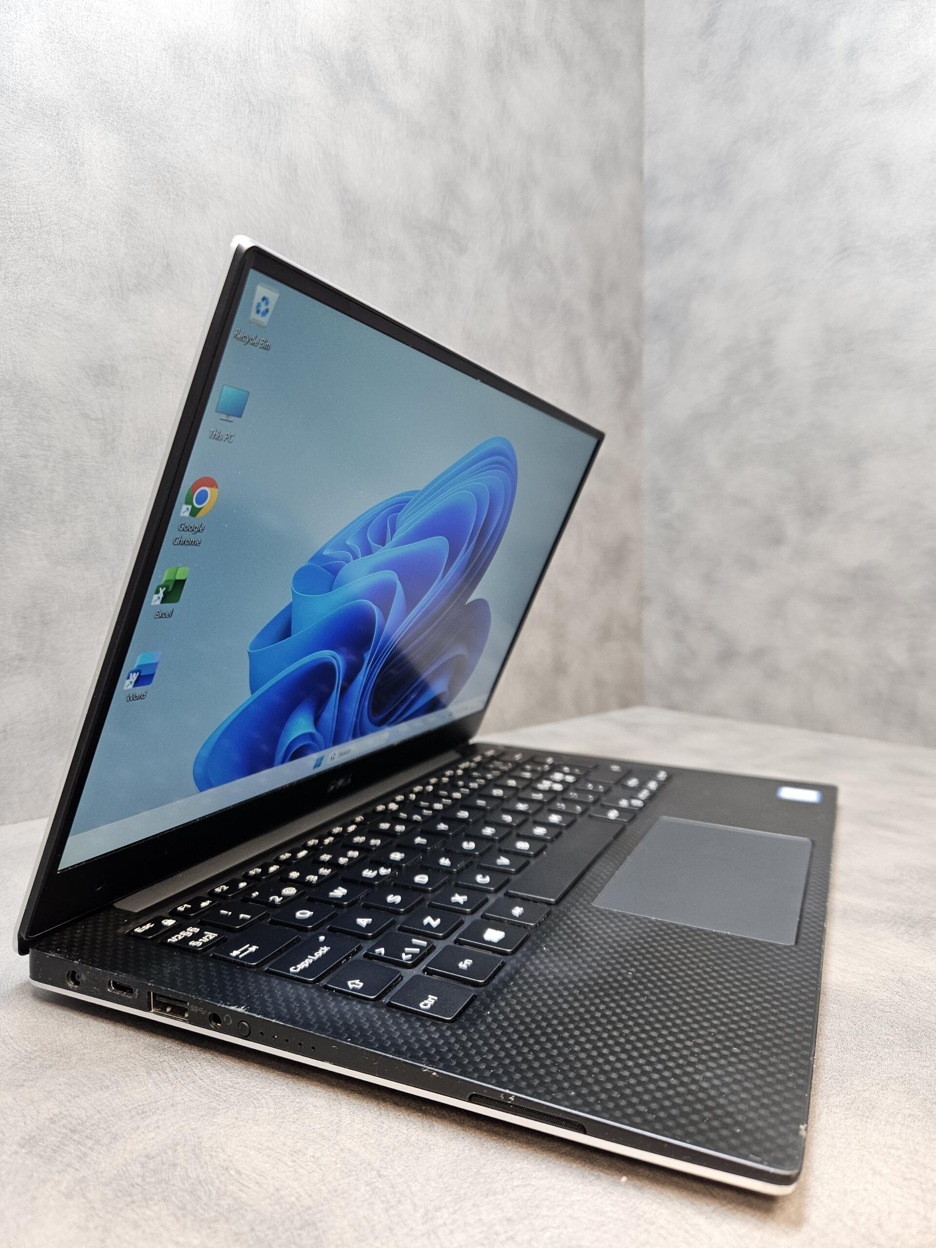Dell XPS 13 9360 | 13.3" FHD IPS | i5-8250U | 8GB | SSD 128 GB - Image 3