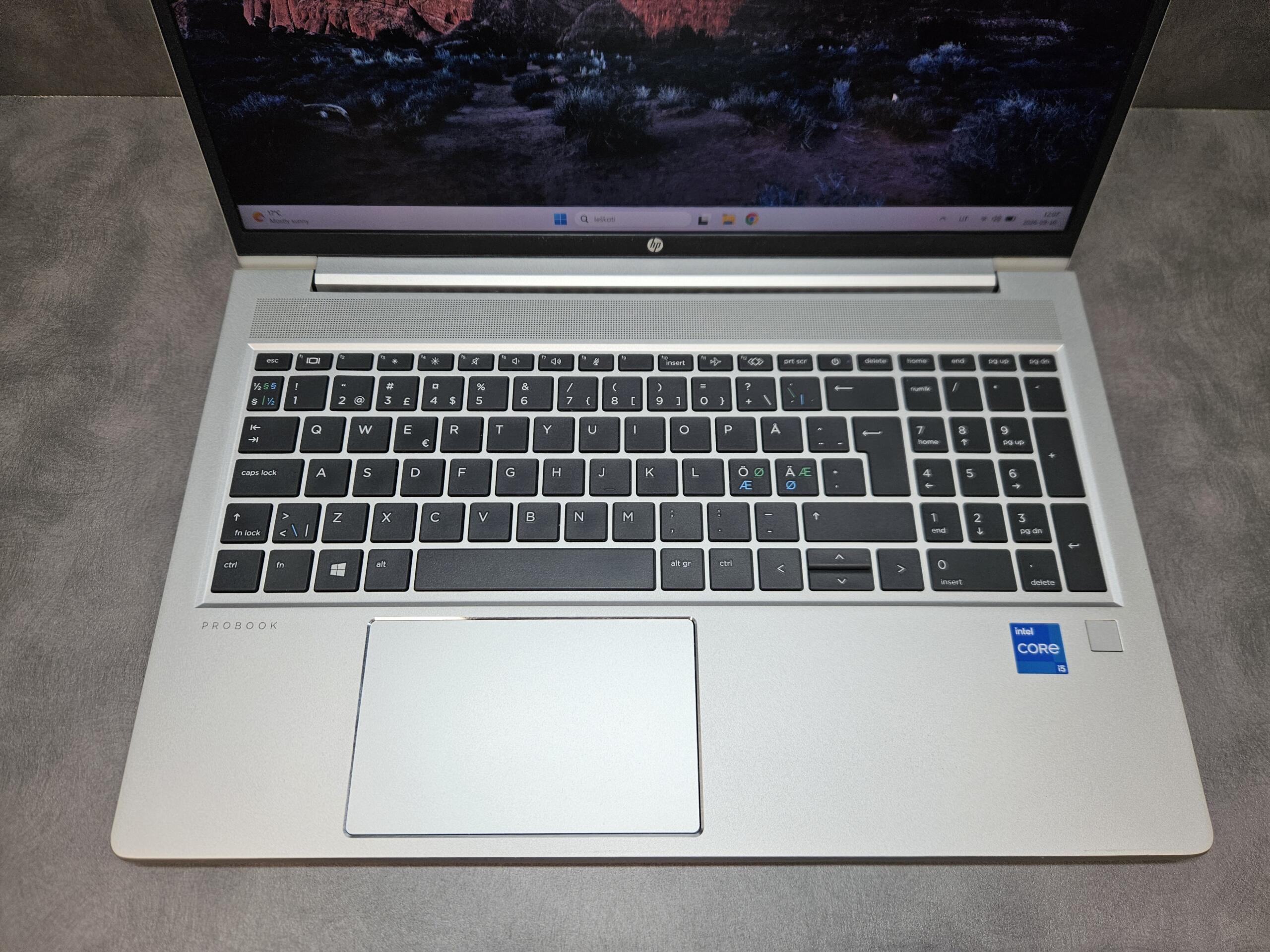 HP ProBook 450 G8 | 15.6" FHD | i5-1135G7 | 8GB | SSD 256 GB - Image 2
